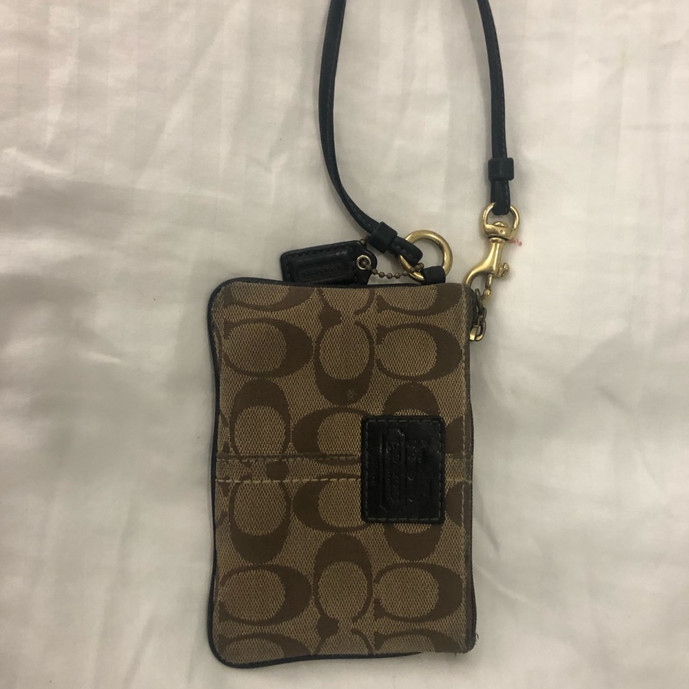 Coach wristlet - Picture 2 of 3